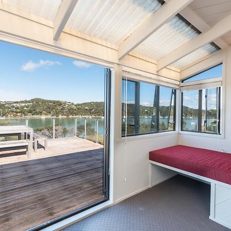 The Tide Watcher - Okiato Holiday Home Opua Buitenkant foto