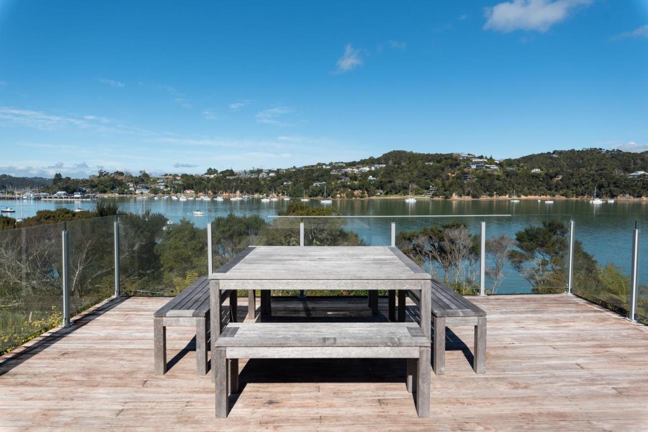 The Tide Watcher - Okiato Holiday Home Opua Buitenkant foto