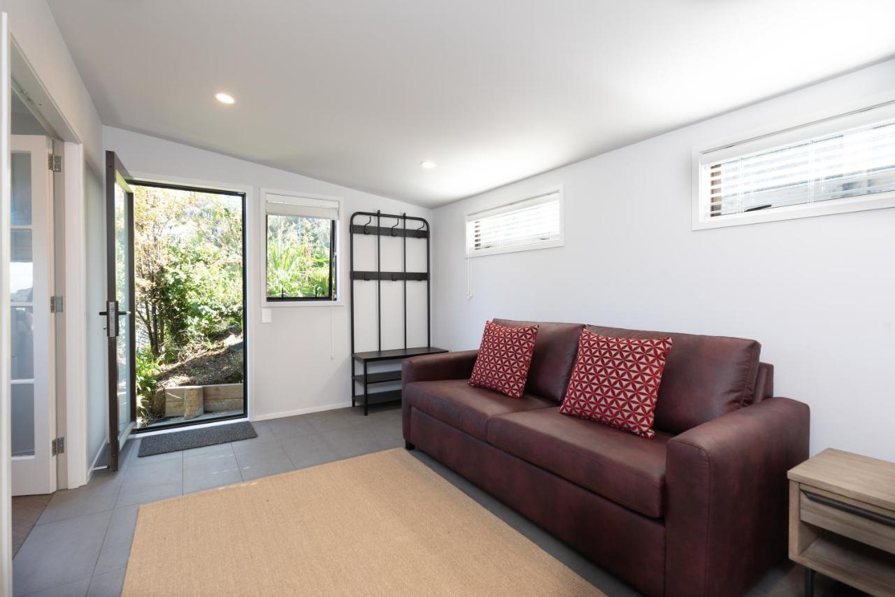 The Tide Watcher - Okiato Holiday Home Opua Buitenkant foto